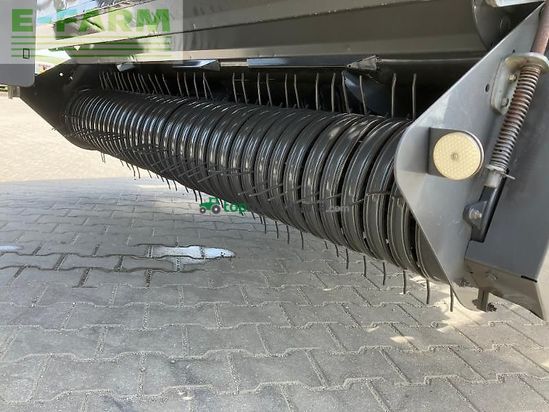 Empacadora gigant - Claas - quadrant 5300 rf