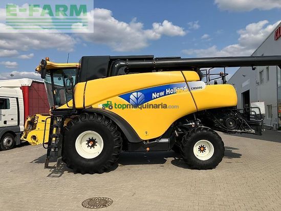Cosechadora de Cereal - New Holland - cr9090