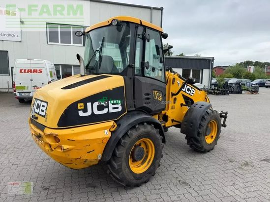 Minicargadora - JCB - tm 220 agri tele