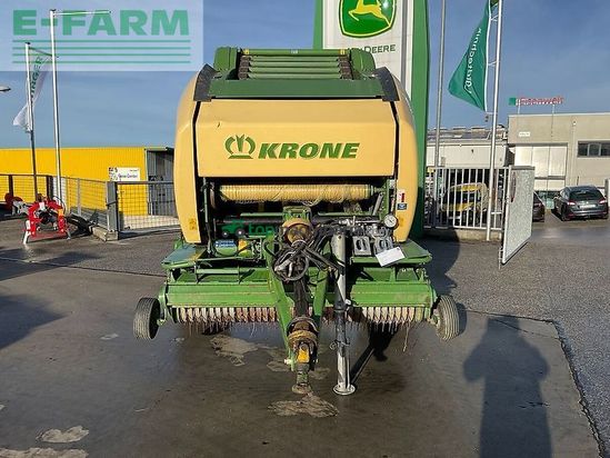 Empacadora gigant - Krone - v 150 xc