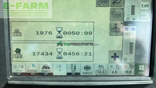 Empacadora gigant - John Deere - V461R