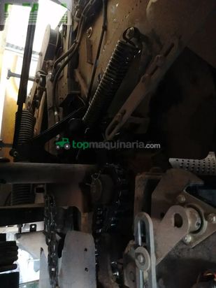 Empacadora gigant - New Holland - roll belt 150 superfeed