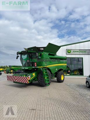 Cosechadora de Cereal - John Deere - s780