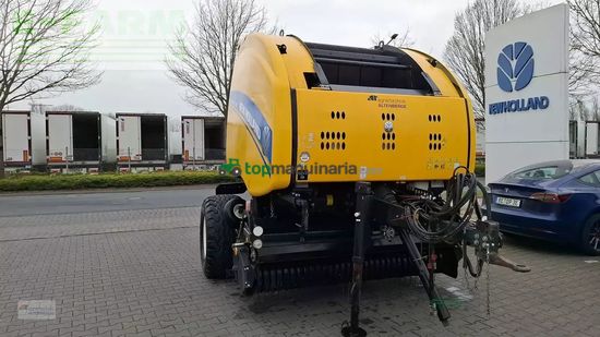 Empacadora gigant - New Holland - rb 180