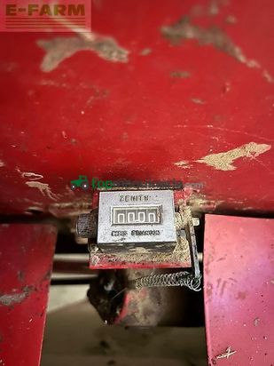 Empacadora gigant - New Holland - 366