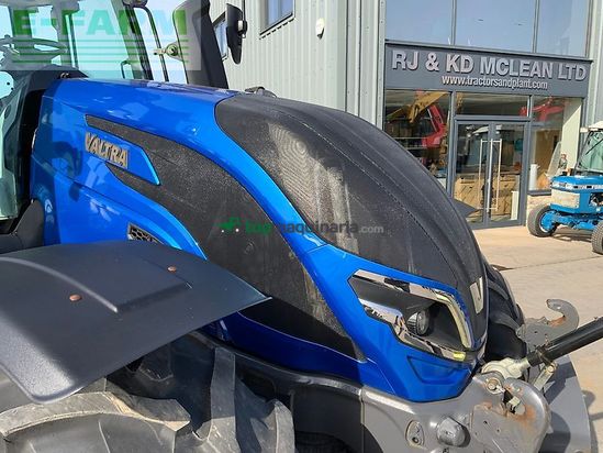 Tractor agrícola - Valtra - t175 versu tractor (st26261)