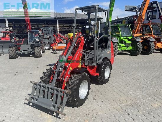 Minicargadora - Weidemann - 1160 mit klappdach unter 2,0m, euro aufnahme