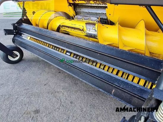 Cosechadora de Cereal - New Holland - 300fp pick up