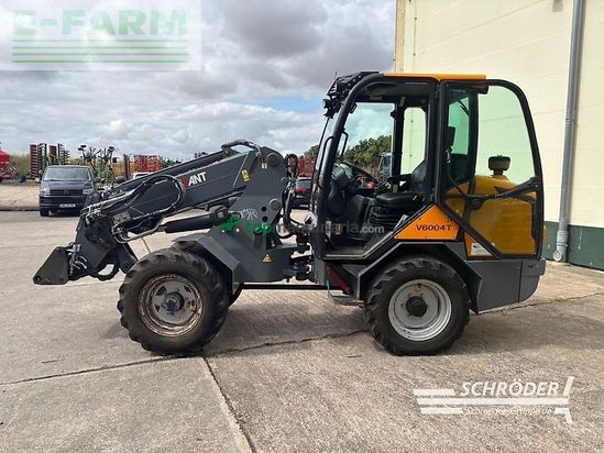 Minicargadora -  - giant v 6004 t