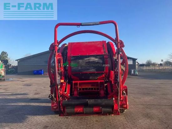 Empacadora gigant - Lely - tornado 245 rp