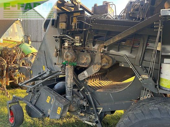 Empacadora gigant - Claas - quadrant 3200 rc