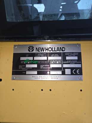 Cosechadora de Cereal - New Holland - TC56