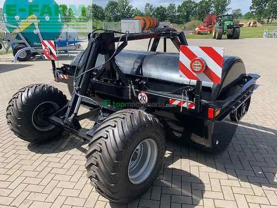 Tractor agrícola -  - wiesenwalze 275 cm mit fahrgestell ohne bremse