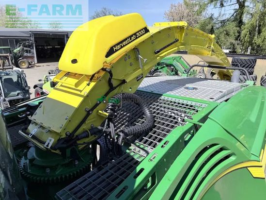 Cosechadora de Cereal - John Deere - 8300