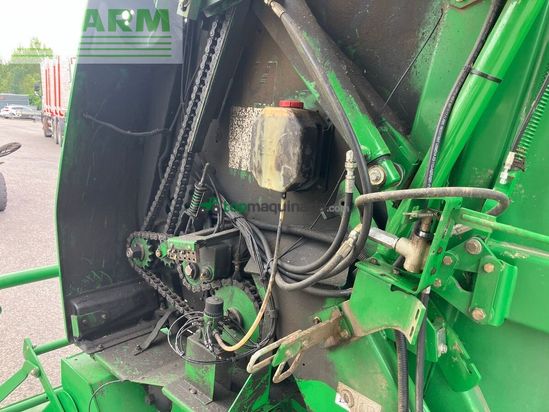 Empacadora gigant - John Deere - 864