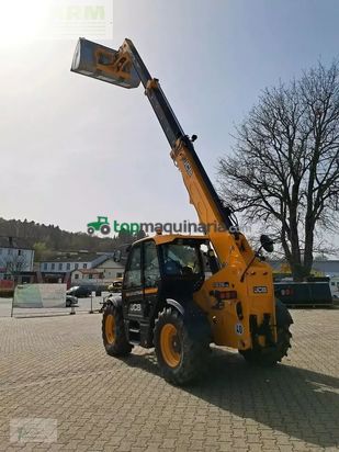 Elevadora - JCB - 536-95