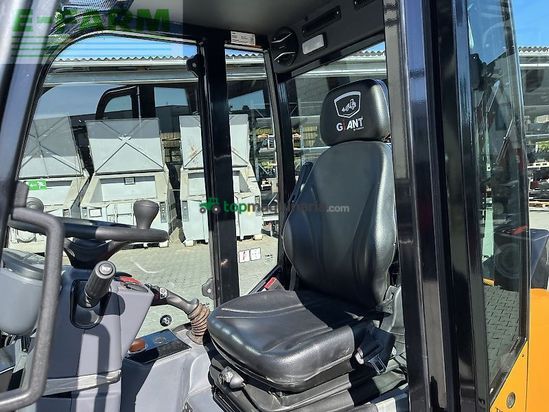 Minicargadora - Giant - 2700 hd+ mit kabine euro  heckhydraulik kat 2