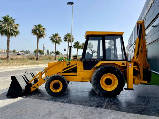 Retroexcavadora mixta Jcb 3D 4x4