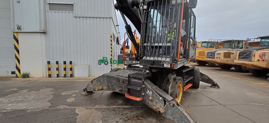 Excavadora VOLVO EW240E