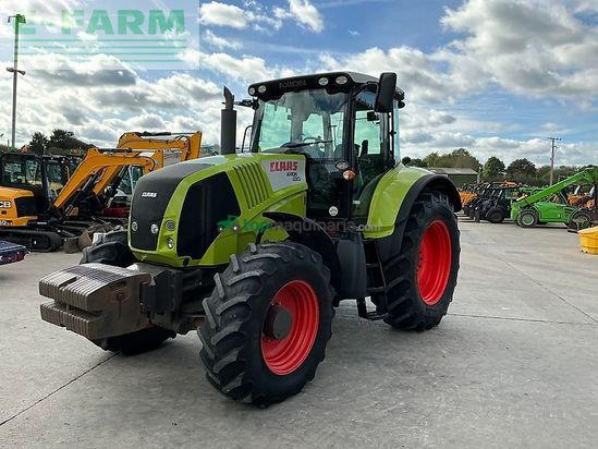 Tractor agrícola - Claas - axion 820 tractors (st27529)