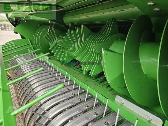 Empacadora gigant - John Deere - v461m