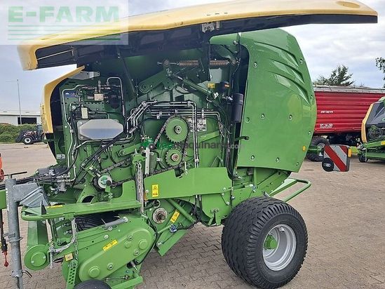 Empacadora gigant - Krone - comprima v 150