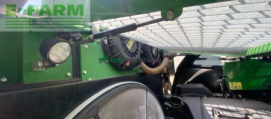 Cosechadora de Cereal - John Deere - 9700