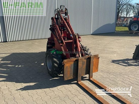 Minicargadora - Schaffer - 330 + schaufel + palettengabel + zange