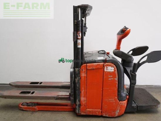 Elevadora - Linde - l 14 ap i 372