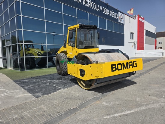 Rodillo compactador - BW 216 D-4