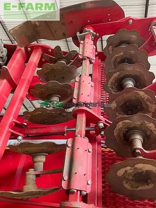 Sembradora - Horsch - pronto 8 dc