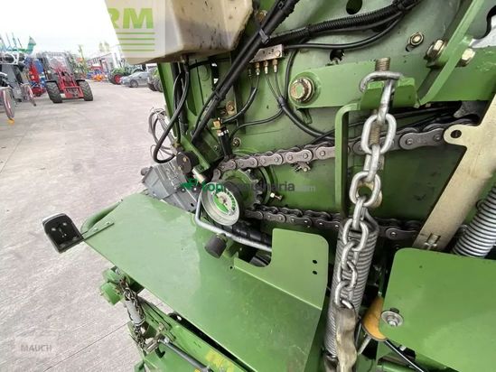 Empacadora gigant - Krone - comprima cf 155 xc