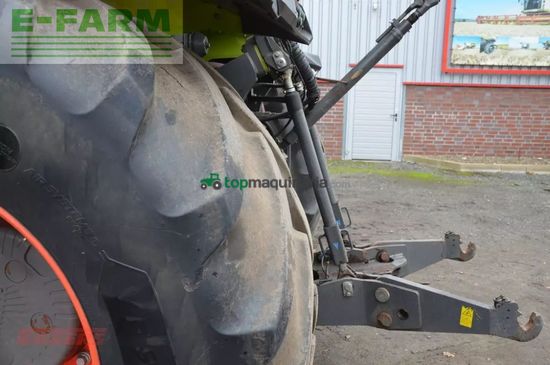 Esparcidor - Claas - xerion 4200 saddle trac bauer