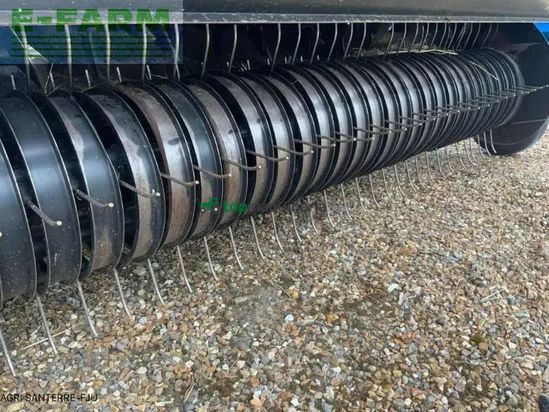 Empacadora gigant - New Holland - roll-belt 180