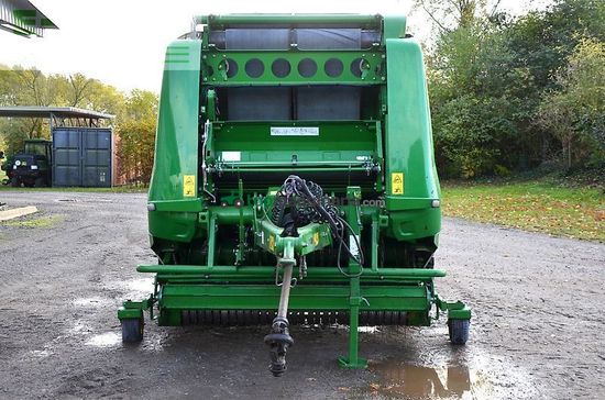 Empacadora gigant - John Deere - 990