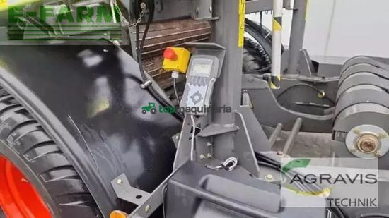 Empacadora gigant - Claas - rollant 454 rc uniwrap