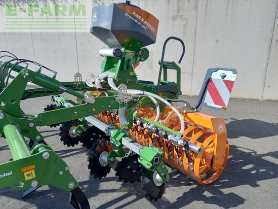 Cultivador - Amazone - cenio 3000 grubber