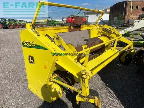 Cosechadora de Cereal - John Deere - 7400