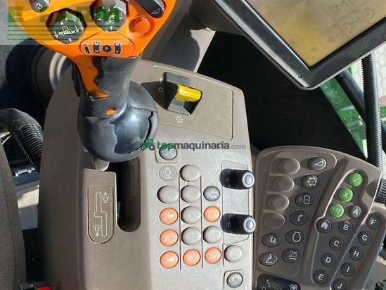 Cosechadora de Cereal - John Deere - 8400i