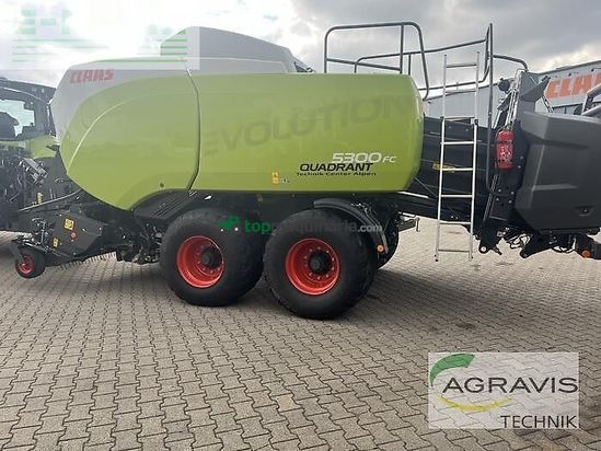 Empacadora gigant - Claas - quadrant 5300 evolution fc tandem