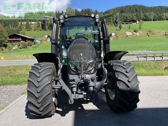 Tractor agrícola - Valtra - g135 versu Versu