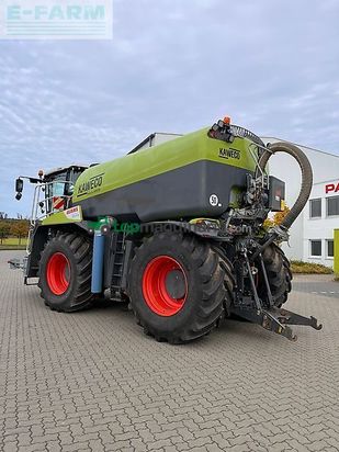 Esparcidor - Claas - xerion 4200 saddle trac - kaweco