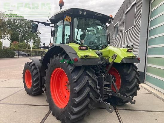 Tractor agrícola - Claas - arion 540