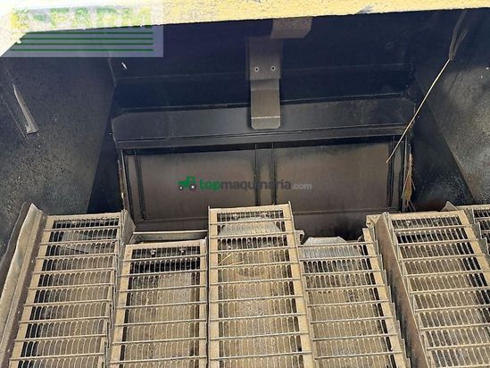 Cosechadora de Cereal - New Holland - cx8070 (cx8060,cx8080)