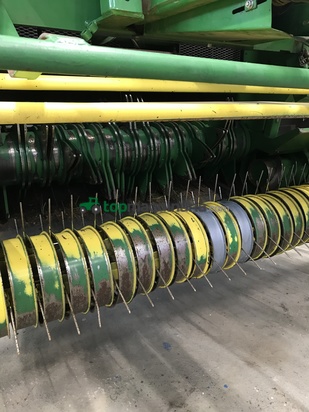 Empacadora gigant - John Deere - 590