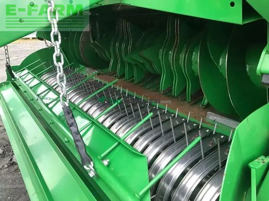 Empacadora gigant - John Deere - v 451 m maxicut 13 couteaux