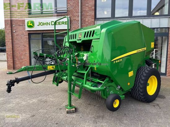 Empacadora gigant - John Deere - f441r