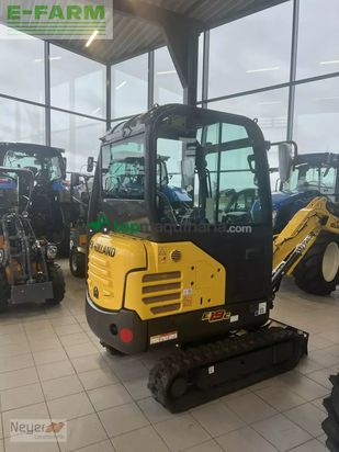 Excavadora - New Holland - ec19c