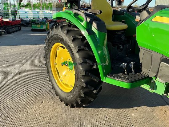 Tractor agrícola - John Deere - 4066m tractor (st26238)