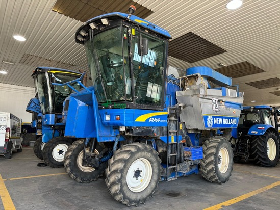Vendimiadora - New Holland SB 65 DUAL